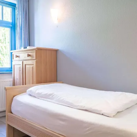 Ferienhaussiedlung Strandperlen Sanddornhof 5b * Wustrow (Fischland)